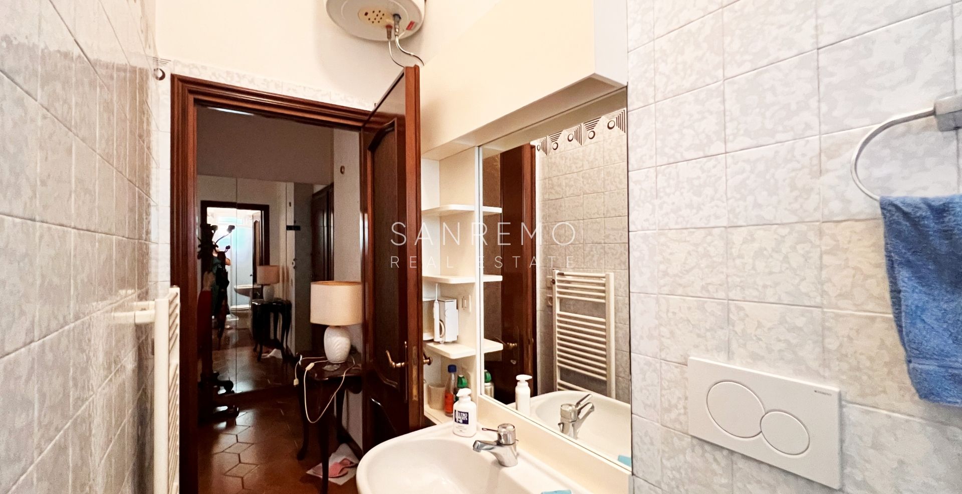 Appartamento con terrazzo e vista mare