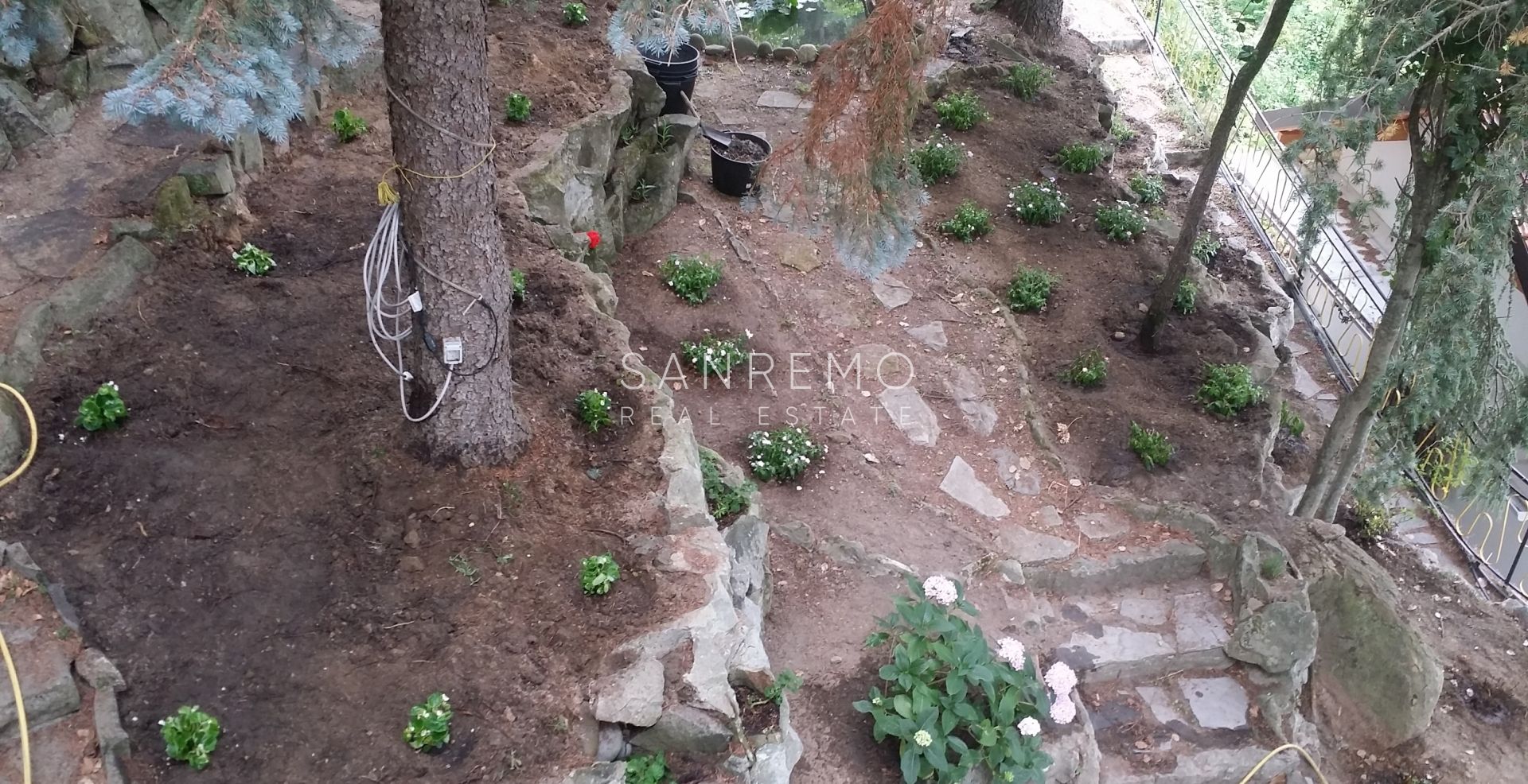 Villa su 2 livelli con vista panoramica su Sanremo