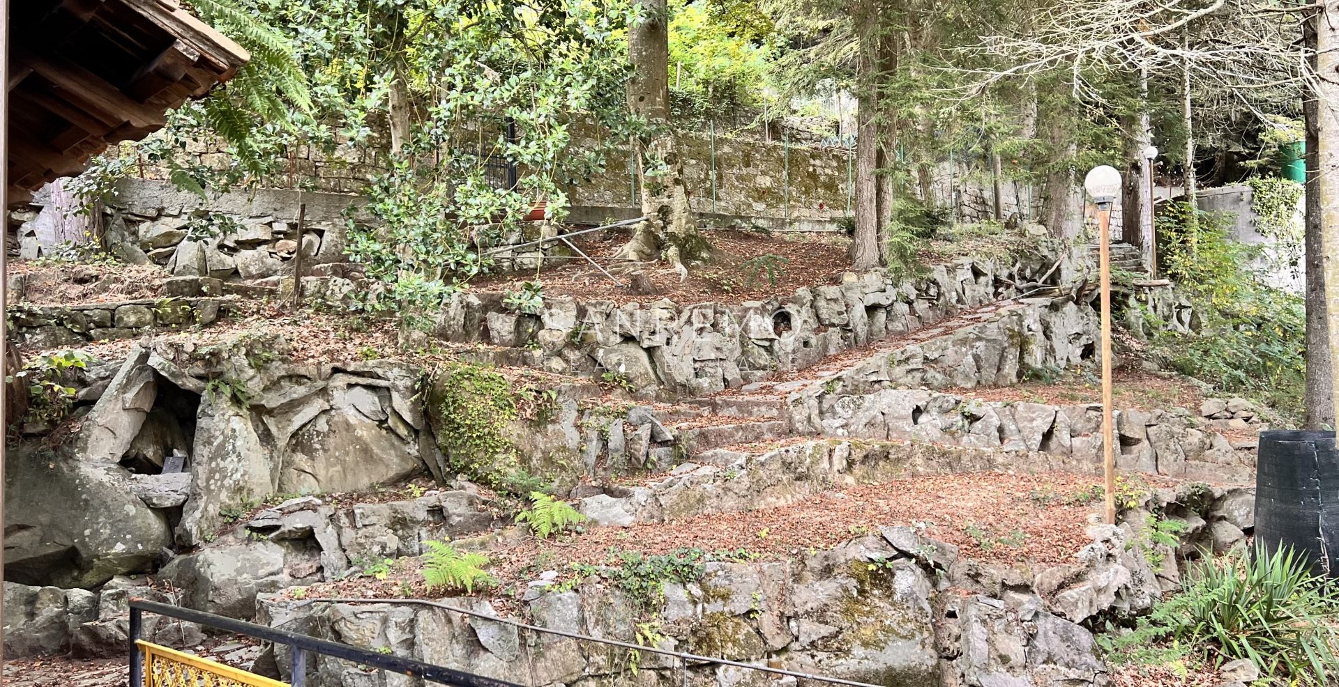 Villa su 2 livelli con vista panoramica su Sanremo