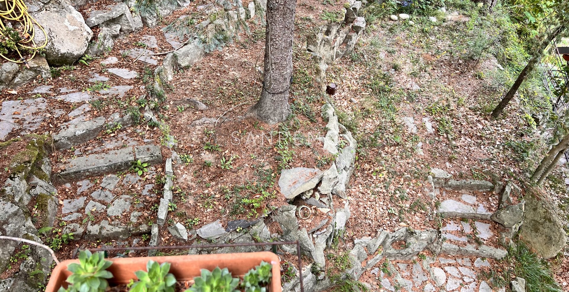 Villa su 2 livelli con vista panoramica su Sanremo