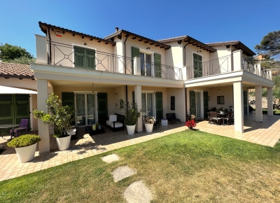Villa con vista mare sulla prima collina di Bordighera – Eleganza, comfort e panorama mozzafiato