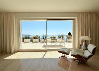Attico prestigioso con vista mare