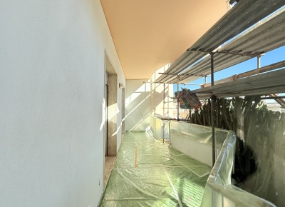 Appartamento di 130 mq con terrazzo in posizione pianeggiante ed a pochi passi dalle spiagge e della pista ciclabile