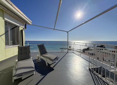 Attico con magnifica vista mare in una delle zone più apprezzate della Riviera